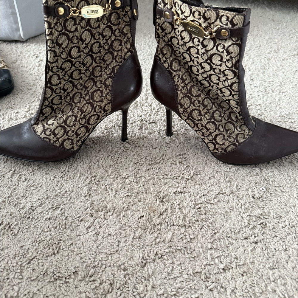 Brand new!! Guess Brown Heeled Ankle Boots with Metallic Lace Design
